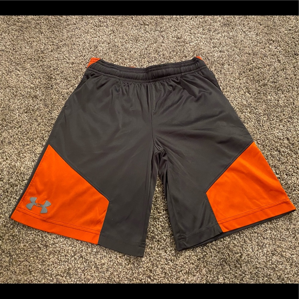 Boys’ Under Armour athletic shorts size Youth M